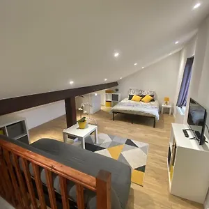  Appartement T2 -rue Claude Genin